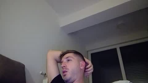 brii0000 online show from December 8, 7:32 pm