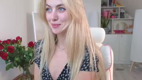 Vi. online show from February 15, 11:39 am