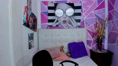 Snapshot of brisahott chatting on January 18, 1:40 pm Brisa online show from January 18, 1:40 pm