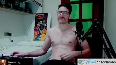 Snapshot of briscolaman chatting on December 23, 1:18 am Martin online show from December 23, 1:18 am