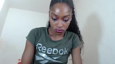 britanylee 01 online show from September 27, 9:03 am