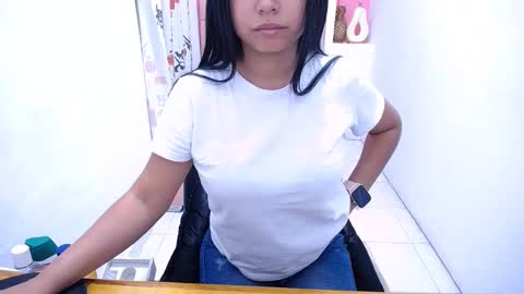 britanyx1 online show from December 18, 2:17 pm