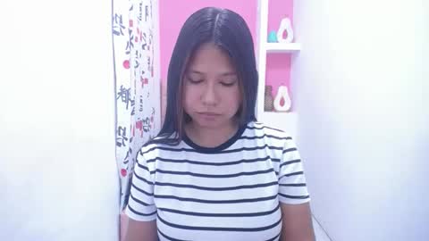 britanyx1 online show from December 28, 3:04 pm