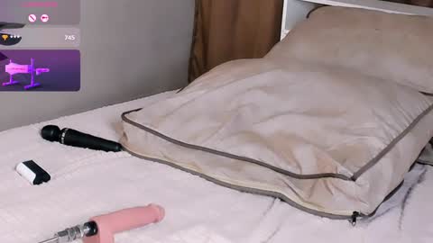 Britney online show from February 5, 3:13 am