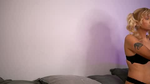 britneyhudson online show from October 20, 3:40 am