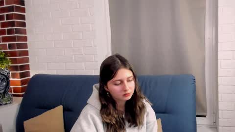 brittpobre online show from December 3, 7:23 pm