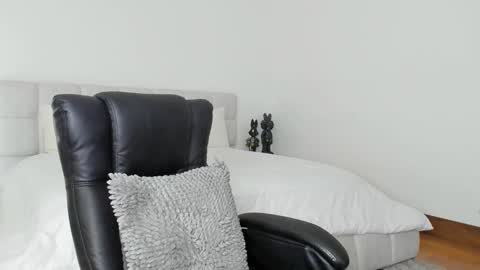 Snapshot of brody_dallas1 chatting on December 3, 8:50 pm brody_dallas1 online show from December 3, 8:50 pm