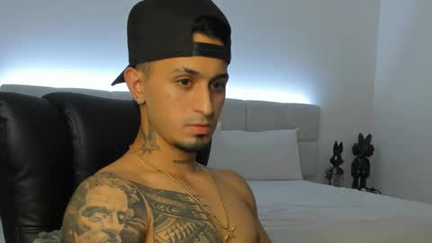 Snapshot of brody_dallas1 chatting on February 21, 4:51 am brody_dallas1 online show from February 21, 4:51 am