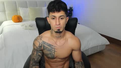 Snapshot of brody_dallas1 chatting on October 22, 10:53 pm brody_dallas1 online show from October 22, 10:53 pm