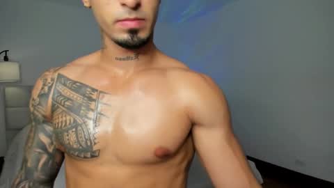 Snapshot of brody_dallas1 chatting on December 13, 11:10 pm brody_dallas1 online show from December 13, 11:10 pm