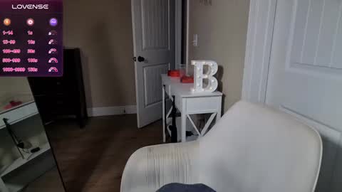 brookebee online show from December 20, 1:03 am