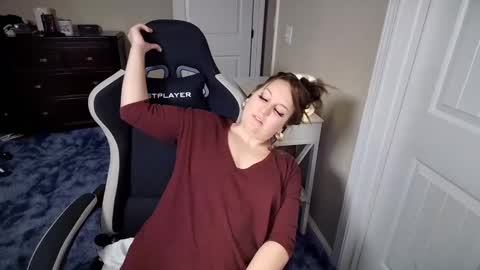 brookebee online show from February 28, 9:47 am