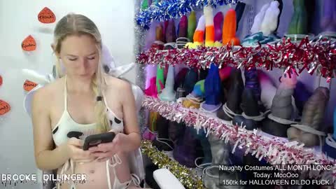 Brooke1993 online show from October 24, 12:30 am