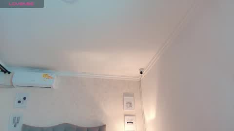 Brook Loves online show from November 15, 7:10 pm