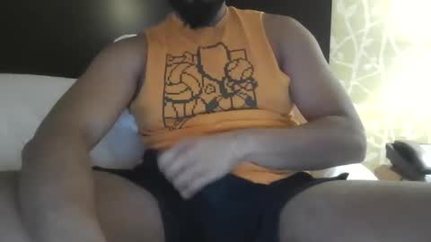 Snapshot of brownbd32 chatting on February 4, 1:56 am brownbd32 online show from February 4, 1:56 am