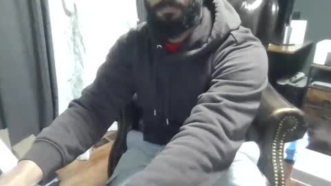 Snapshot of brownbd32 chatting on October 27, 5:11 am brownbd32 online show from October 27, 5:11 am