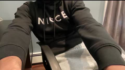 brownboy6999 online show from January 6, 8:28 pm