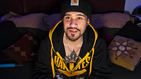 Snapshot of brownboyt chatting on December 14, 7:47 am brownboyt online show from December 14, 7:47 am