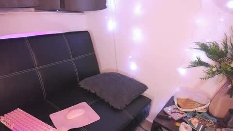 miss muller online show from January 13, 5:23 am