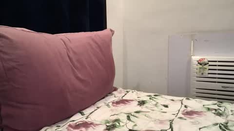 Snapshot of brownie_cake chatting on February 21, 10:07 am brownie_cake online show from February 21, 10:07 am