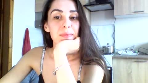 Ellis online show from December 12, 9:51 am