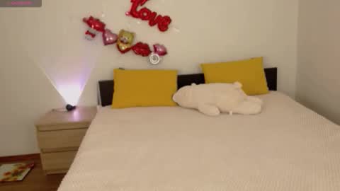 Ellis online show from November 23, 4:45 am