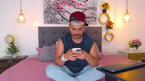 bruno_booss online show from December 16, 4:28 am