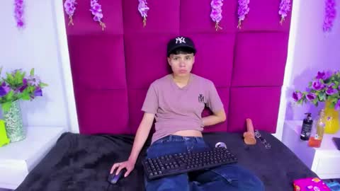 Snapshot of bruno_cruz chatting on September 21, 3:41 am Bruno Cruz online show from September 21, 3:41 am