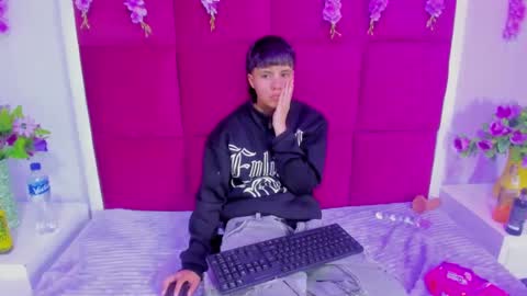 Snapshot of bruno_cruz chatting on September 24, 3:21 am Bruno Cruz online show from September 24, 3:21 am