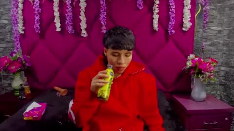 Snapshot of bruno_cruz chatting on September 27, 3:00 am Bruno Cruz online show from September 27, 3:00 am