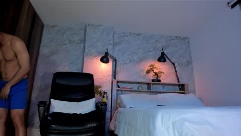 Andres Suarez online show from October 6, 11:35 pm