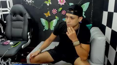 Join my fan club here 150 tokens a month online show from February 9, 7:41 pm