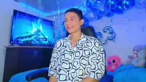 BRYAM INDEPENDENT MODEL online show from January 9, 1:39 am