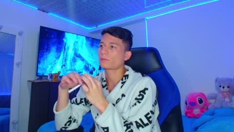 BRYAM INDEPENDENT MODEL online show from January 24, 4:16 am