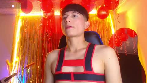 BRYAM INDEPENDENT MODEL online show from September 26, 1:09 am