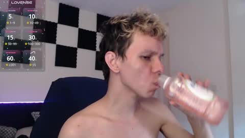 bryamado online show from September 26, 1:37 pm