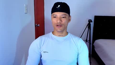 Snapshot of bryan_boy_ chatting on September 20, 5:47 pm bryan online show from September 20, 5:47 pm