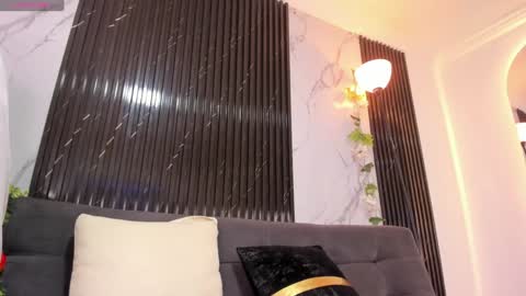 Snapshot of bryxxxon1 chatting on February 6, 4:21 am Bryxon online show from February 6, 4:21 am