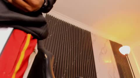 Snapshot of bryxxxon1 chatting on February 23, 10:06 am Bryxon online show from February 23, 10:06 am