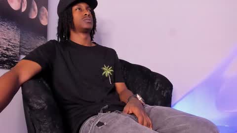 Snapshot of bryxxxon1 chatting on October 5, 4:49 pm Bryxon online show from October 5, 4:49 pm