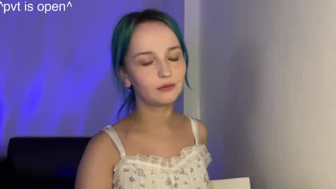 bubble_b00 online show from January 6, 3:40 pm