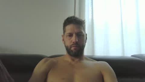 Snapshot of bubblebee1982 chatting on September 13, 6:57 am bubblebee1982 online show from September 13, 6:57 am