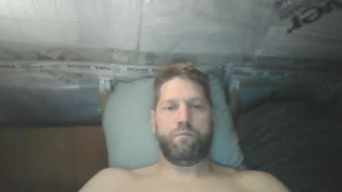 Snapshot of bubblebee1982 chatting on September 14, 5:17 am bubblebee1982 online show from September 14, 5:17 am