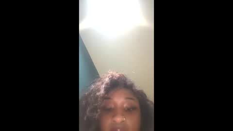 bubbles979674 online show from December 18, 12:22 pm