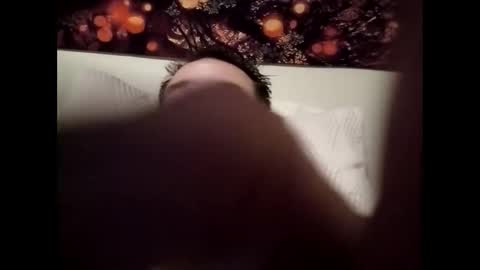 buck255604 online show from December 2, 3:37 am