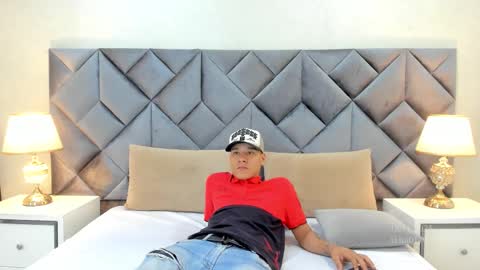 Snapshot of buda_and_cataleya_ chatting on November 19, 3:12 pm Buda y Cataleya online show from November 19, 3:12 pm