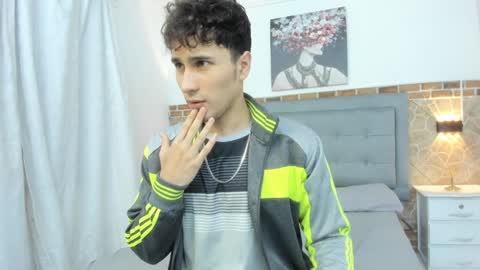 Snapshot of buddy_whitte chatting on January 25, 11:13 am Buddy Whitte online show from January 25, 11:13 am