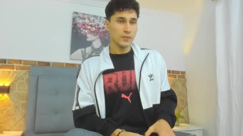 Snapshot of buddy_whitte chatting on March 1, 11:50 am Buddy Whitte online show from March 1, 11:50 am