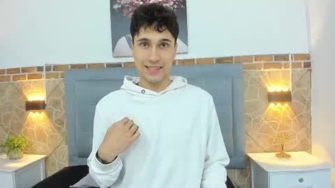 Snapshot of buddy_whitte chatting on March 3, 11:22 am Buddy Whitte online show from March 3, 11:22 am