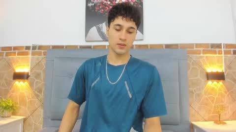 Snapshot of buddy_whitte chatting on March 6, 11:25 am Buddy Whitte online show from March 6, 11:25 am